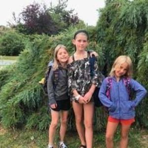 Meet your Posher, Leona